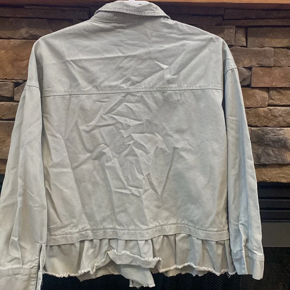 Jodifl size M button up denim jacket ruffle pockets olive army green boutique - Picture 4 of 5